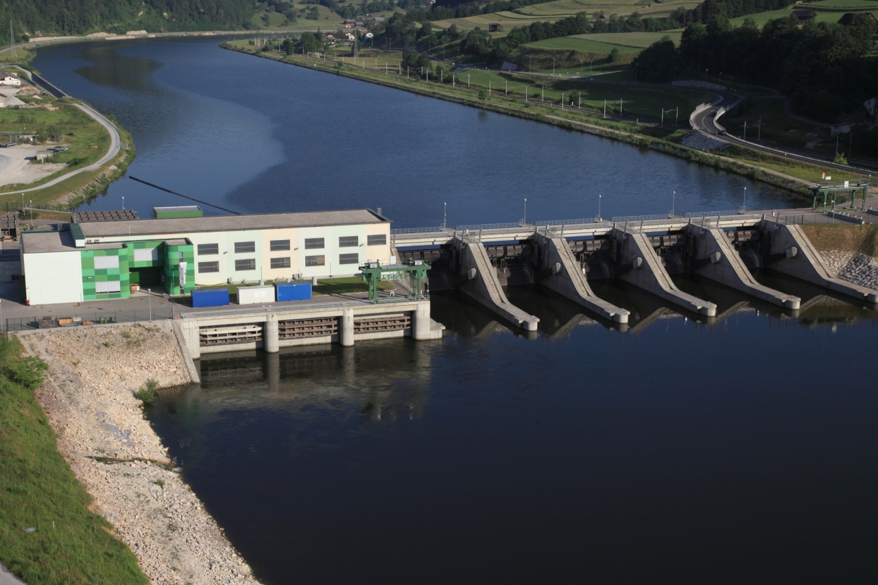 V oktobru slovenske hidroelektrarne proizvedle več energije